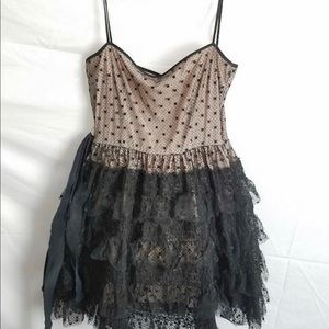 NWOT RED Valentino Black beige polka dot tiered lace short dress size 48